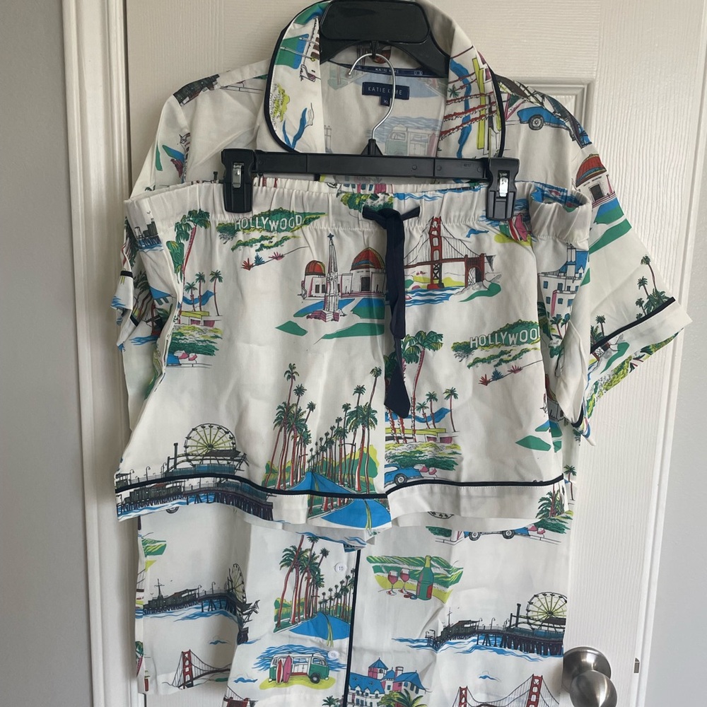 NWT-Katie Kime California Toile Shorts Set with Tote